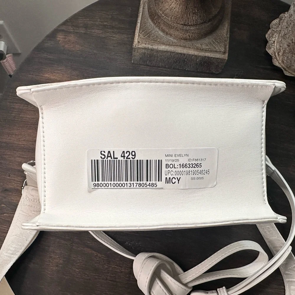 Steve Madden White Crossbody Bag - Picture 11 of 15